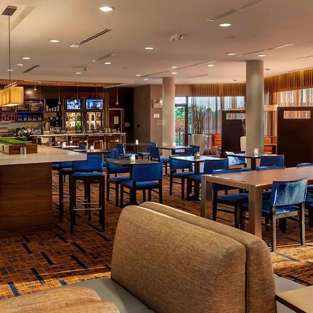 Courtyard By Marriott Indianapolis Ноблсвилл Экстерьер фото