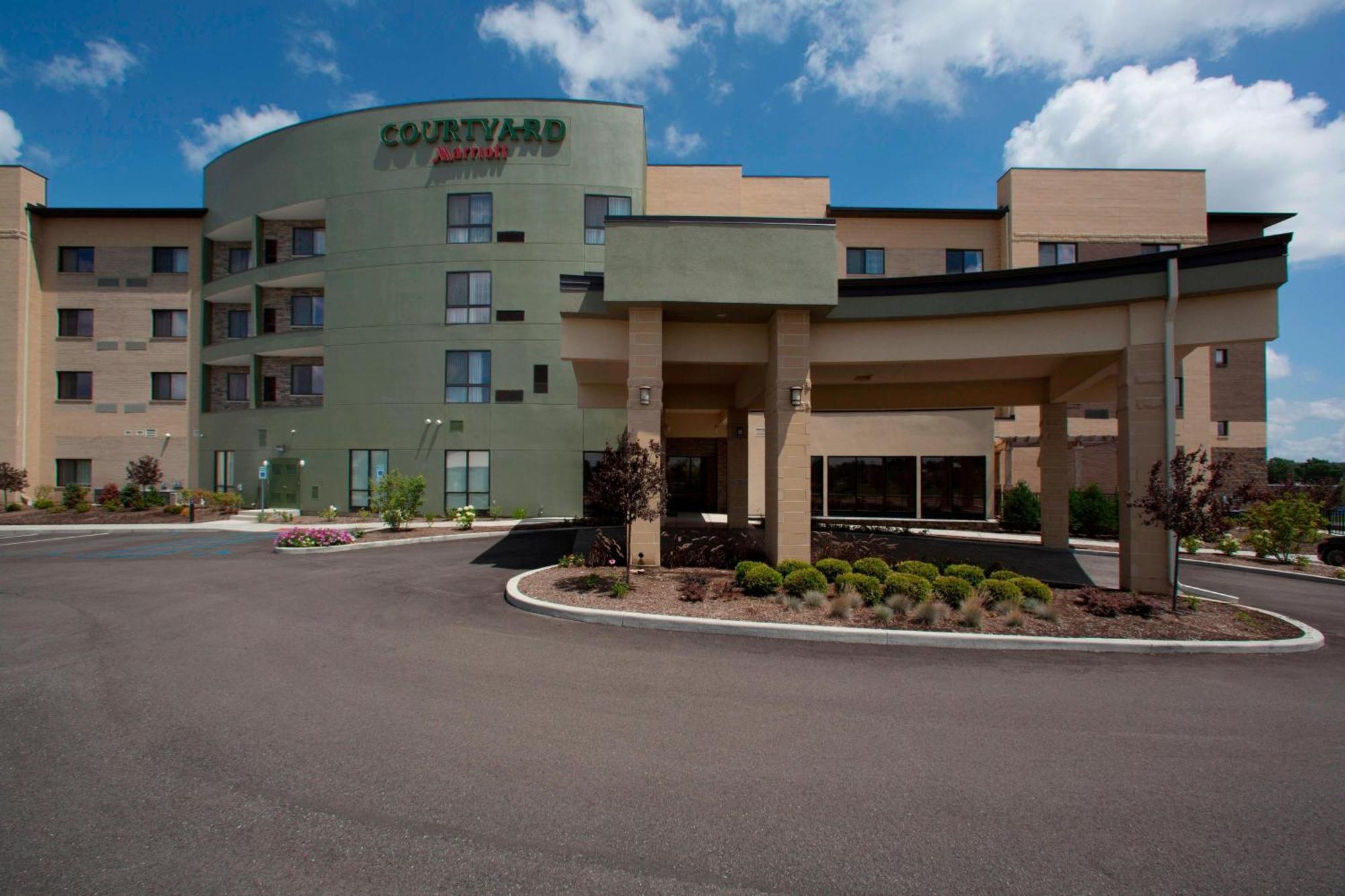 Courtyard By Marriott Indianapolis Ноблсвилл Экстерьер фото